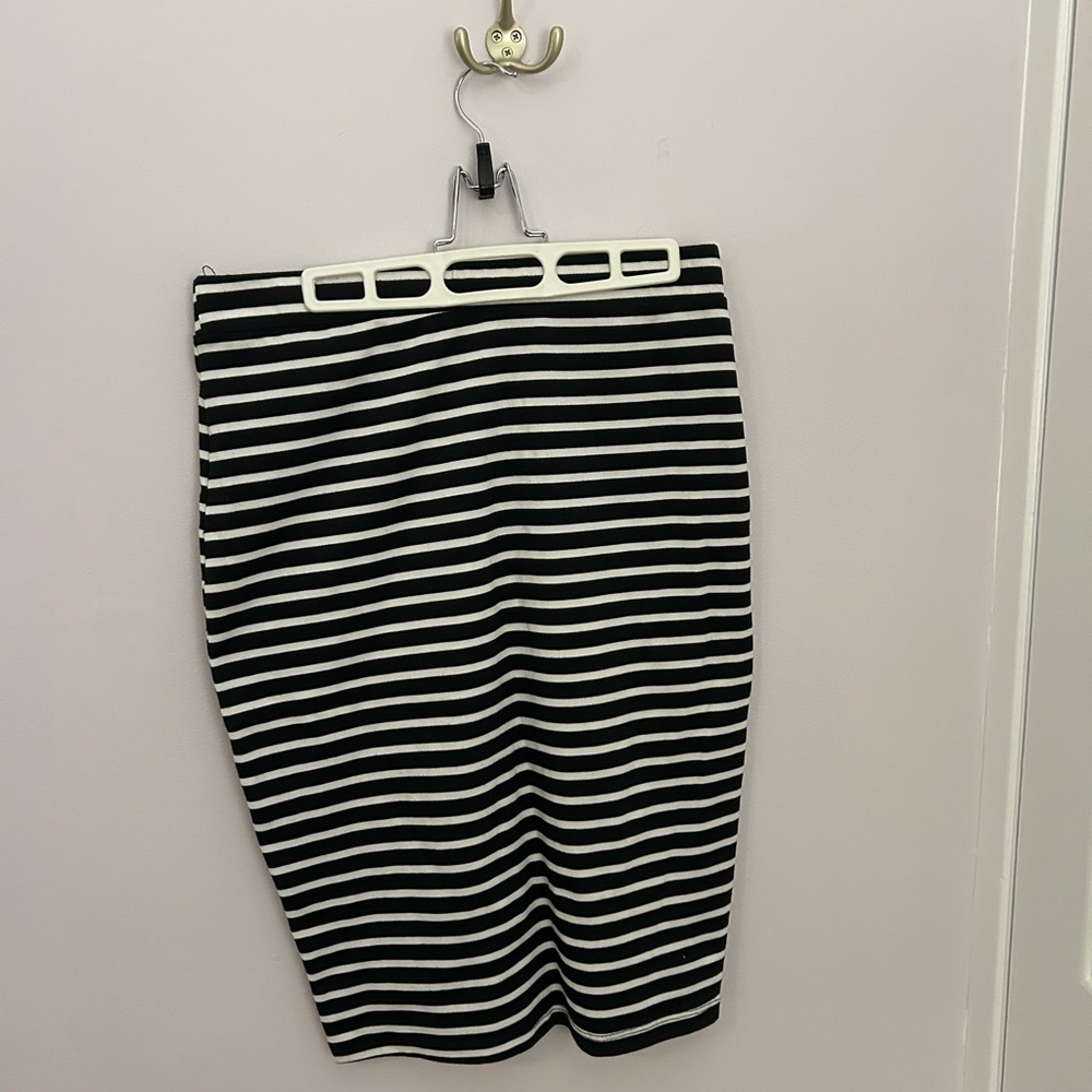 Smart Set Black and White Striped Women's Skirt